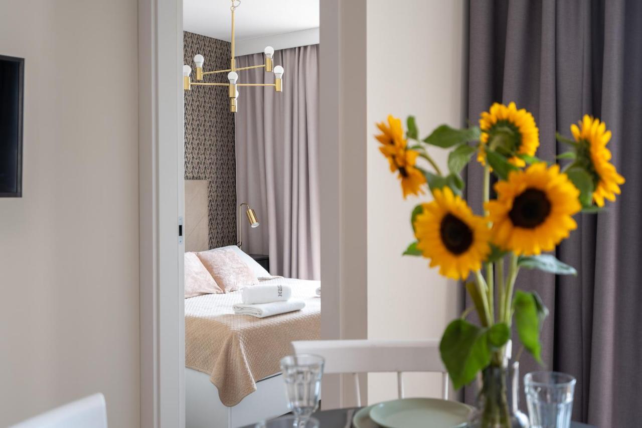3 Minutes Apartments Old Town Krakow Bagian luar foto